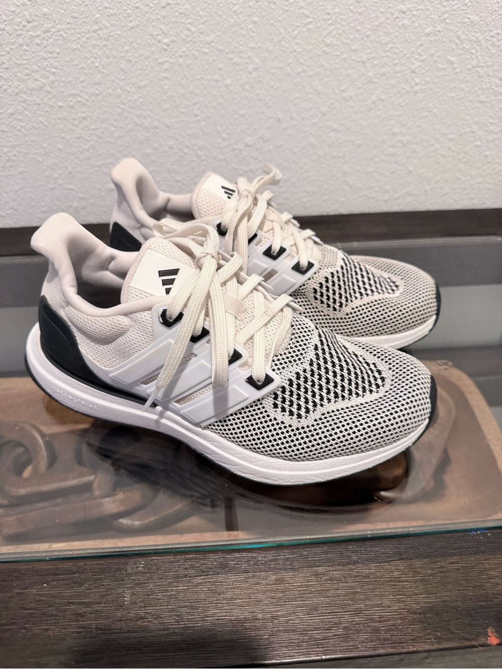 Big boys Adidas White & Black Running Sneakers